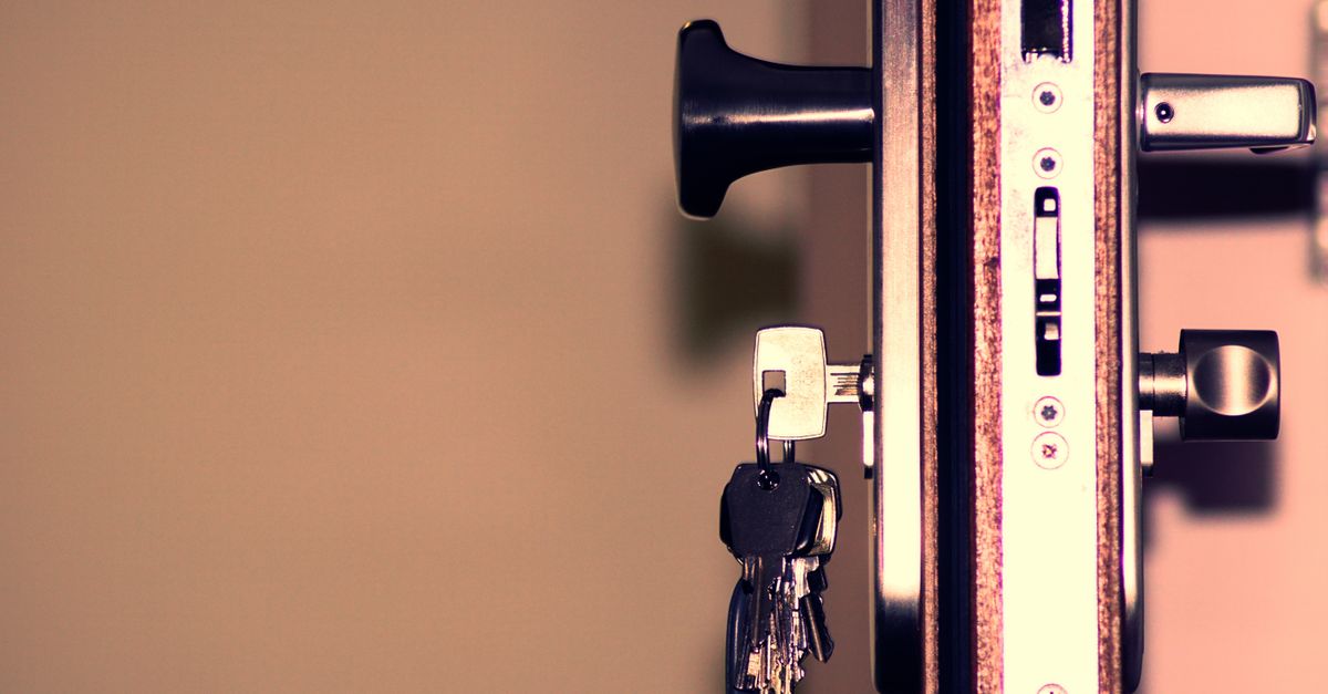 locksmith service technician — Bayside Locksmith Queens