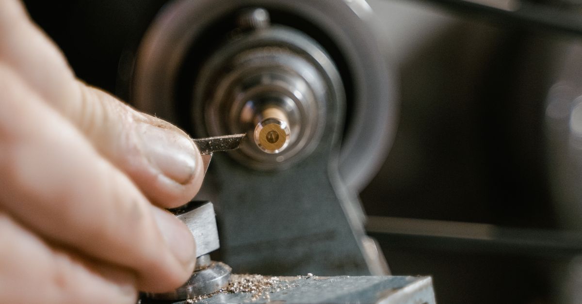 car key cutting machine — Bayside Locksmith Queens